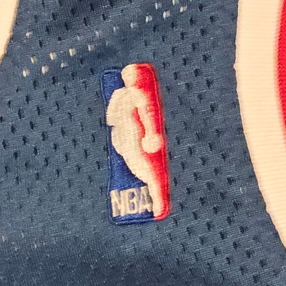 Bill Laimbeer Jersey (Adidas Hardwood Classic) - Picture 4 of 6